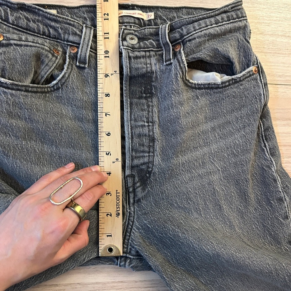 Levi's Premium Ribcage Straight Ankle Jeans Gray Wash Size 27 - Picture 6 of 10